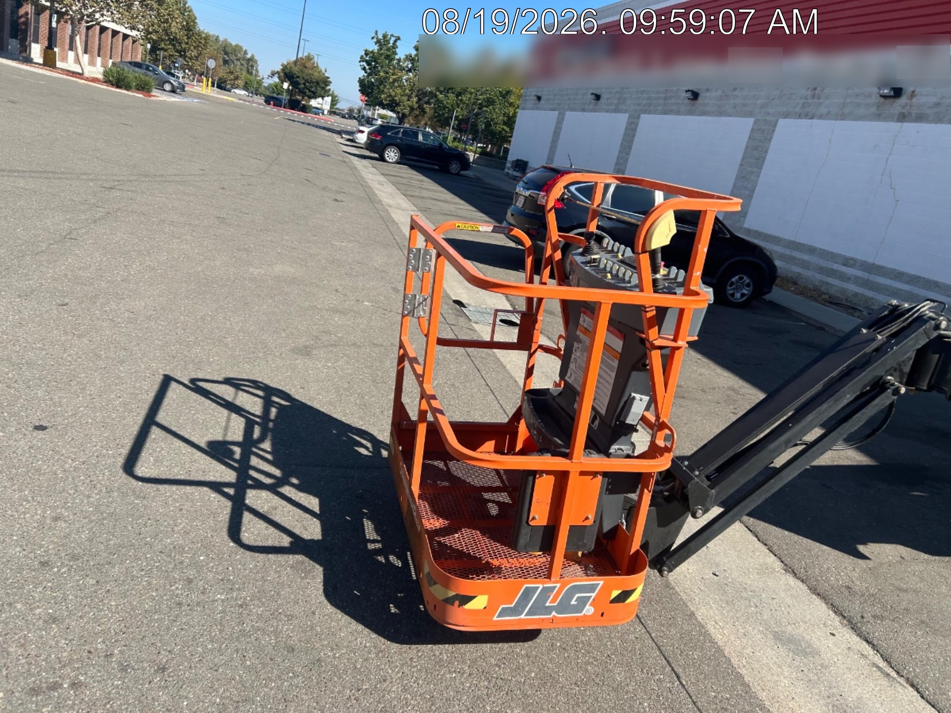 2024 JLG E400AJP Narrow