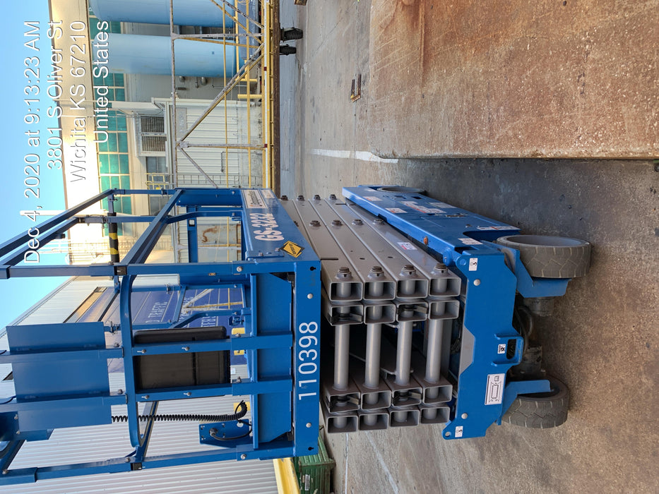 2020 Genie GS-3232 Standard, Folding half height swing gate, 800W Inverter