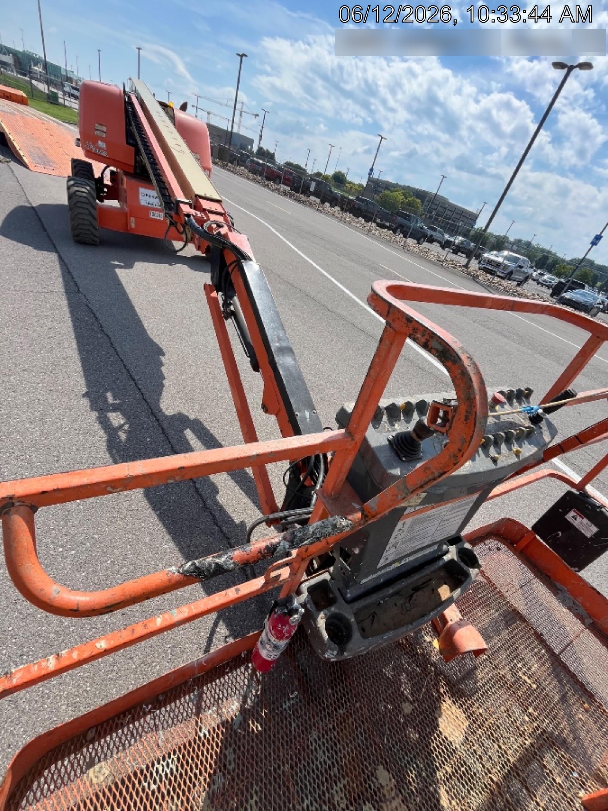 2020 JLG 660SJ