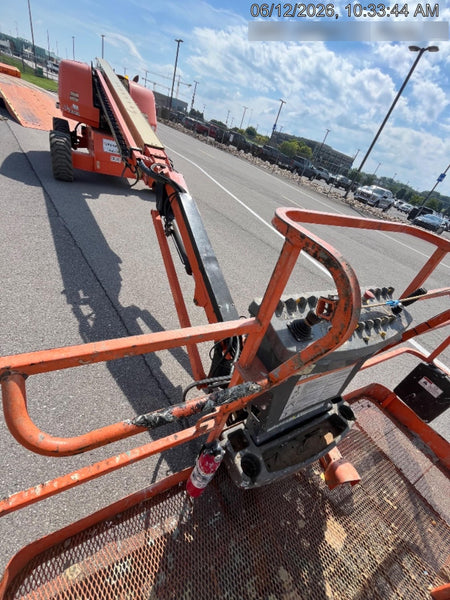 2020 JLG 660SJ