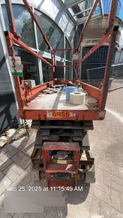2018 Skyjack SJIII-3226 Skyjack SJIII3226 Scissor Lift w/Trojan Batteries