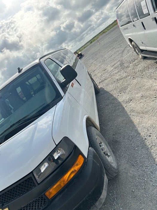 2023 CHEVROLET Express Van - Rental