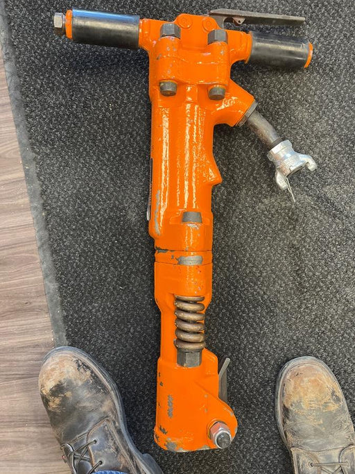 2023 MICHIGAN PNEUMATIC ES-TPB60-118-TRACKER