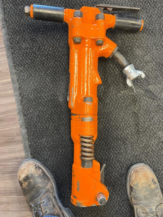 2023 MICHIGAN PNEUMATIC ES-TPB60-118-TRACKER