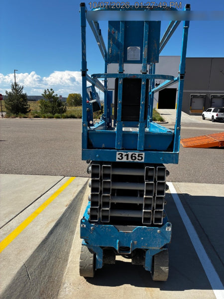 2017 Genie GS-3232 Standard