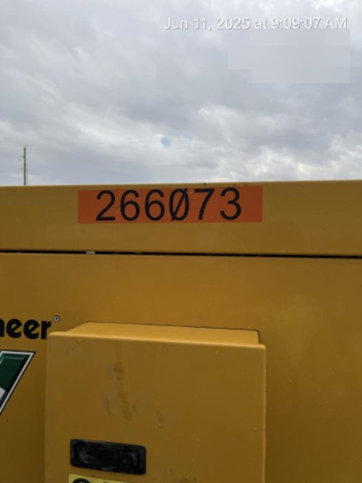 2022 Vac-Tron LP573XDT T4 Koehler Diesel Engine, 500 Gallon Debris Tank, x2 100 Gallon Water Tanks