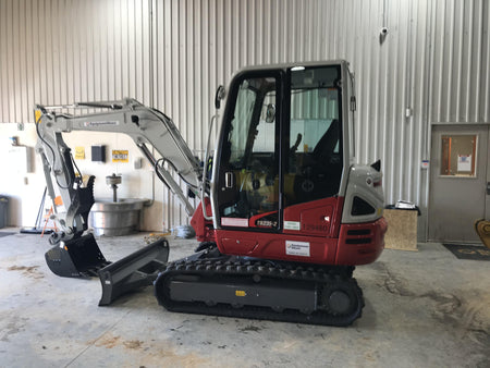 2020 TAKEUCHI TB-235-2CR
