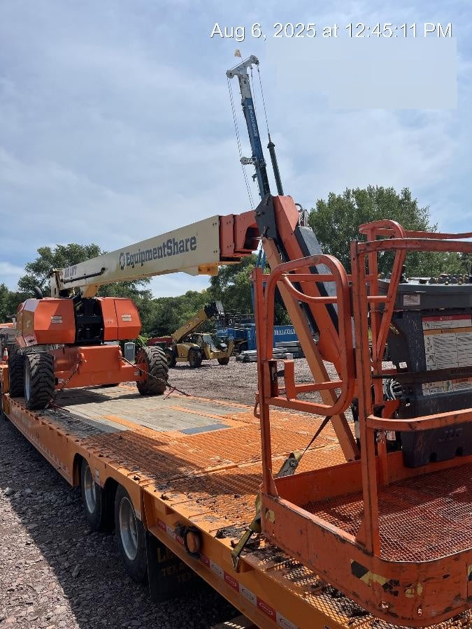 2022 JLG 860SJ