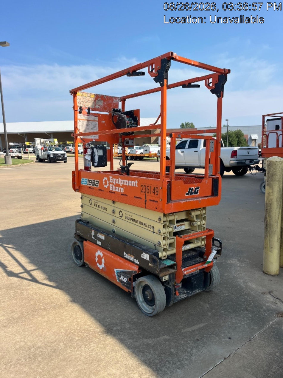 2022 JLG ES1932