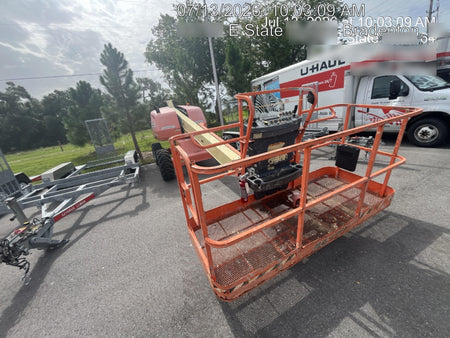 2021 JLG 400S
