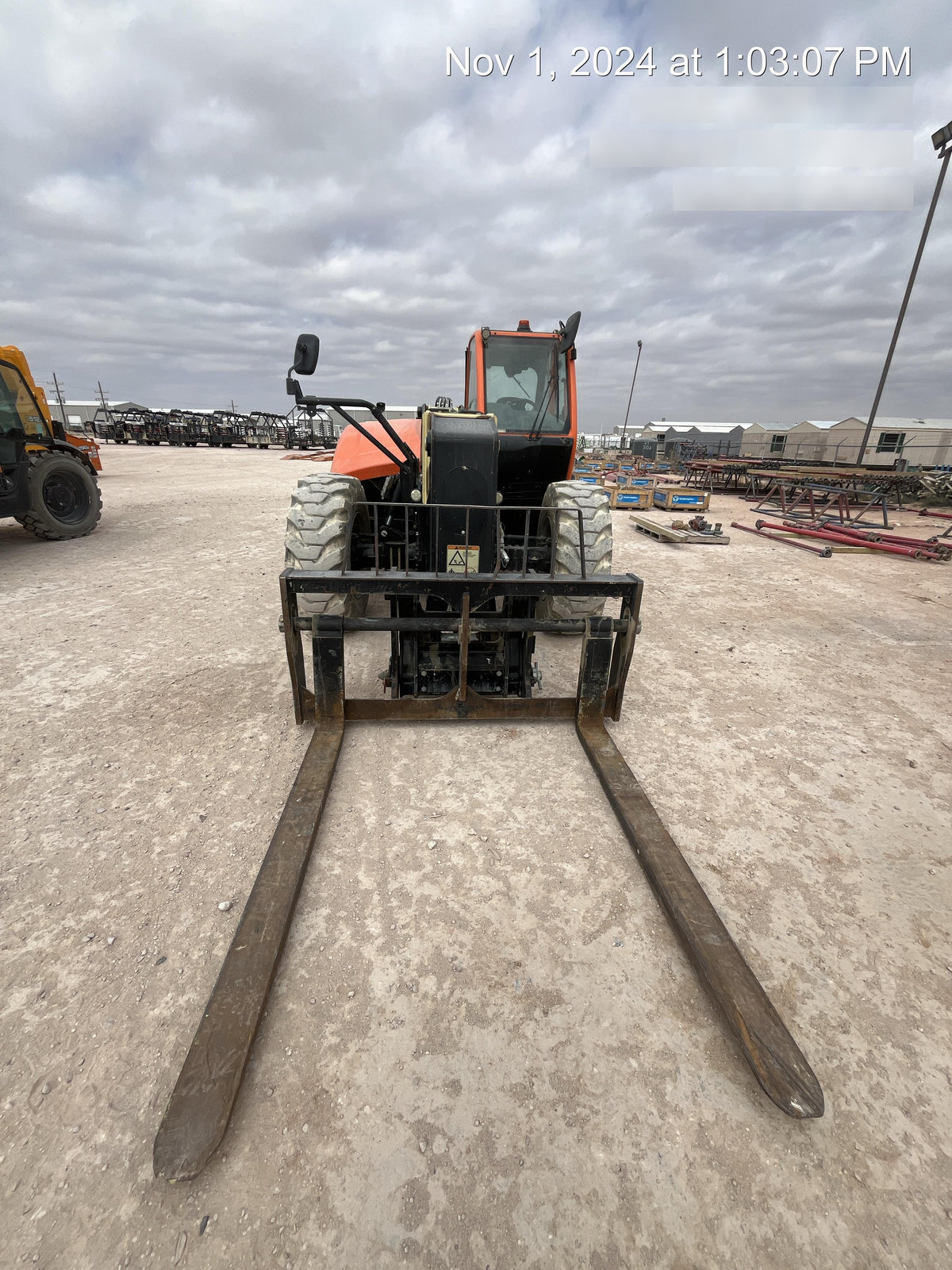 2021 JLG 1732