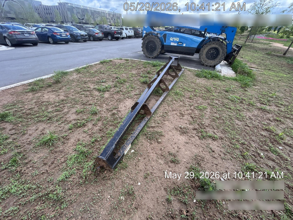 2023 JLG 1001275852