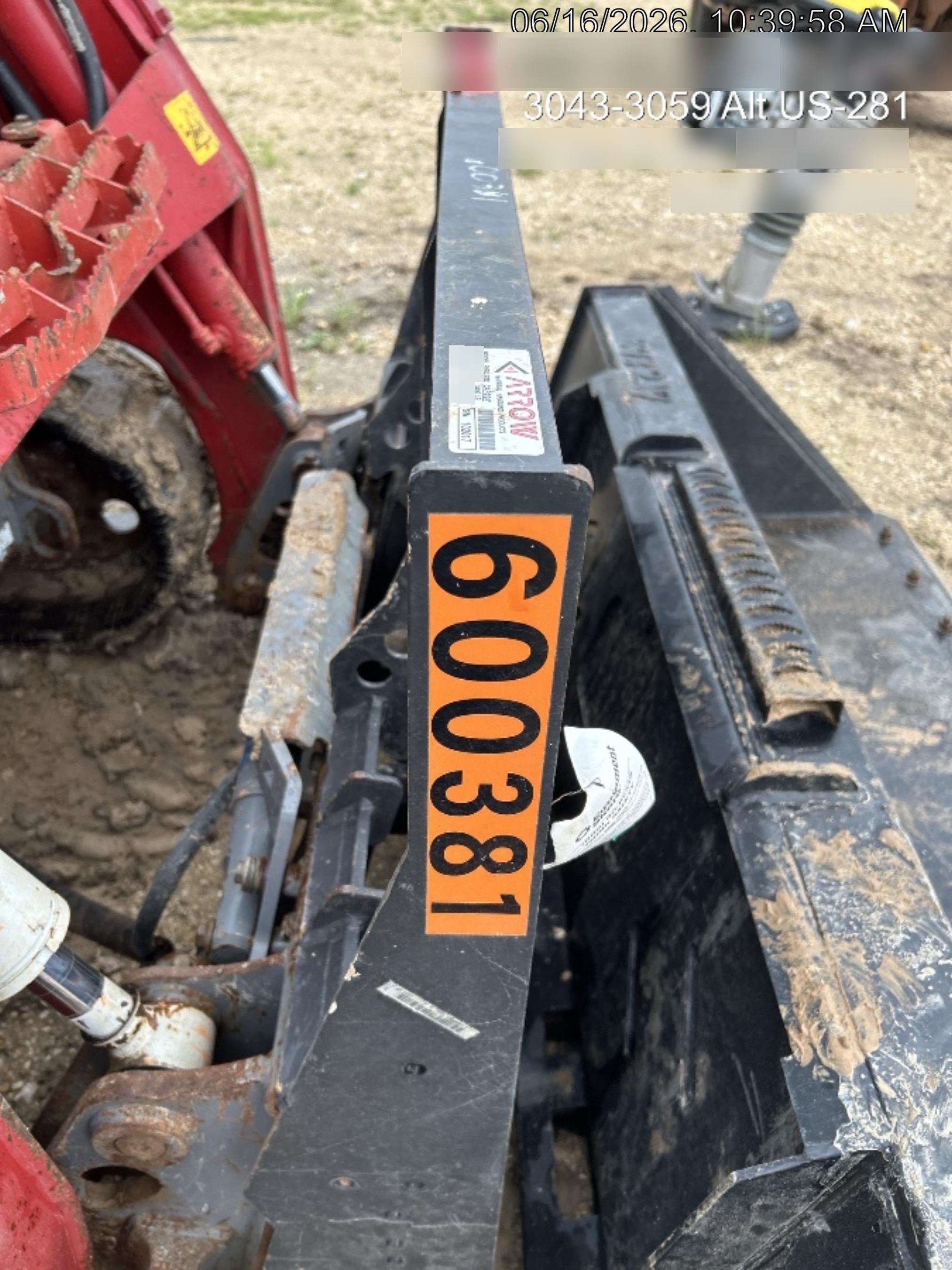2025 ARROW MATERIAL HANDLING 24" Pallet Fork Frame