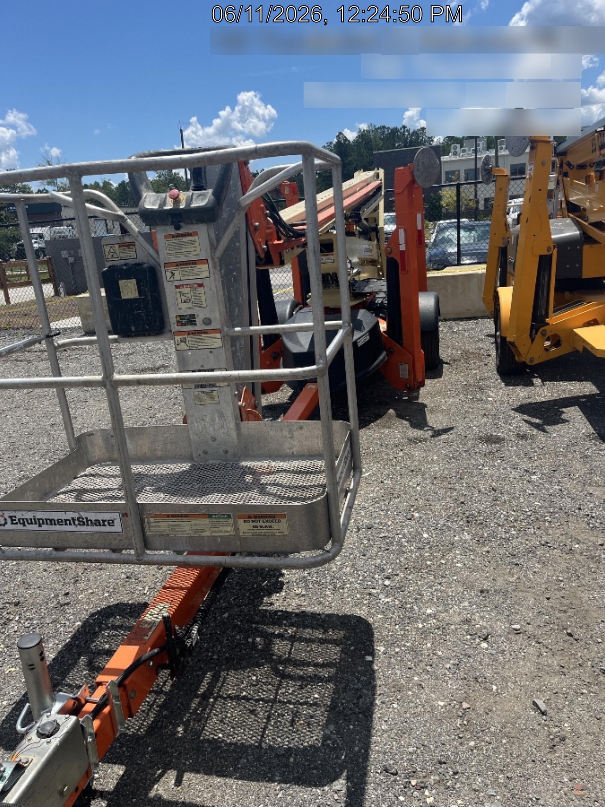 2022 JLG T500J