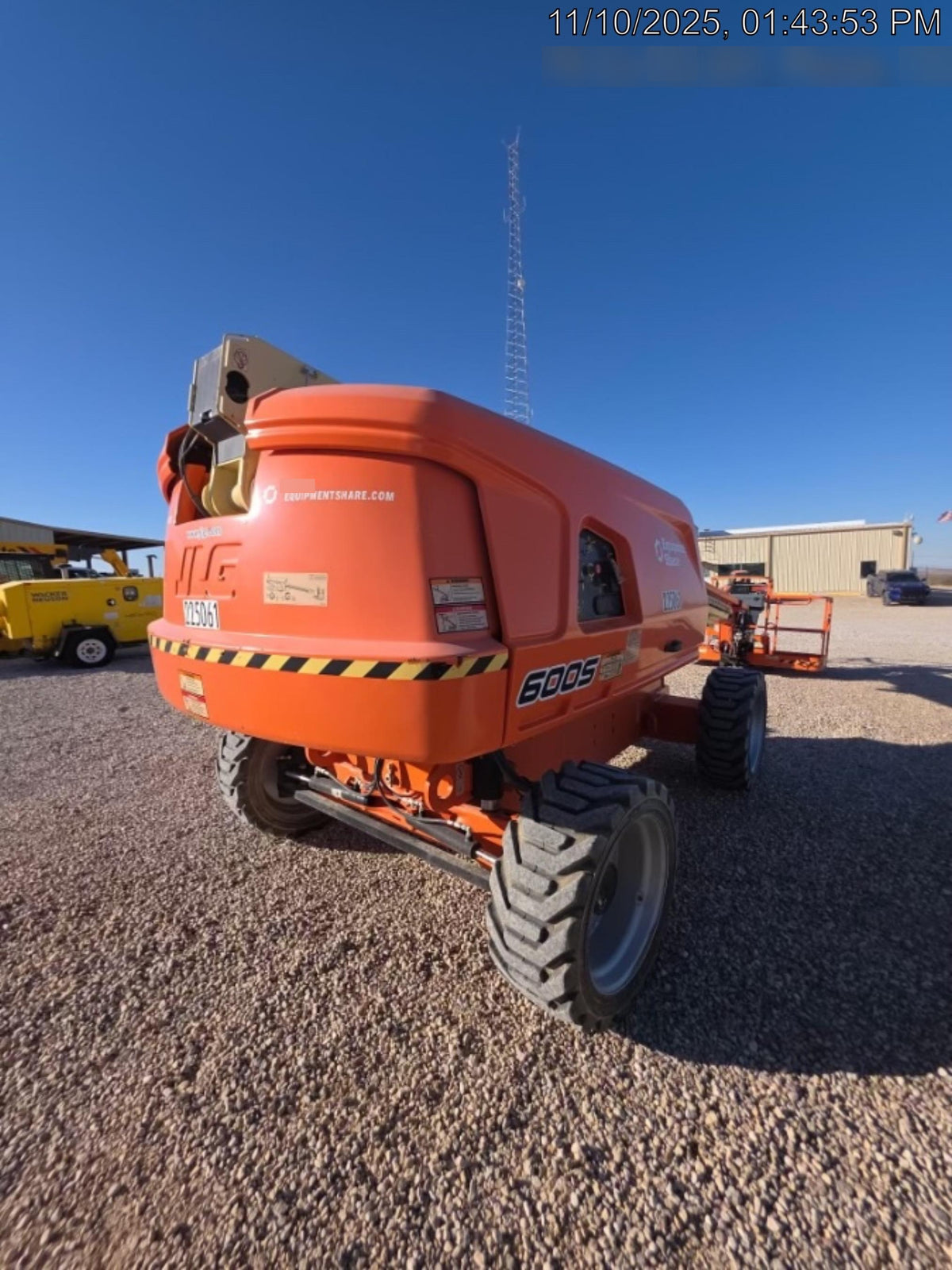 2022 JLG 600S