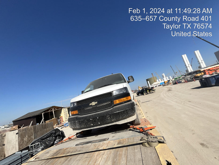 2023 CHEVROLET Express Van - Rental