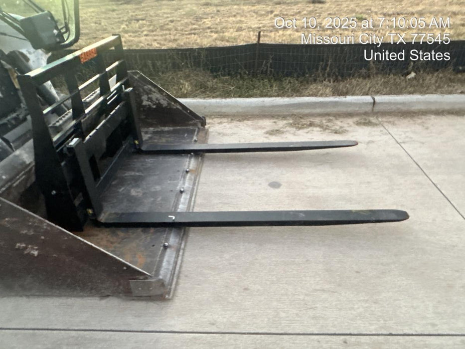 2025 ARROW MATERIAL HANDLING F5100CB - 72"