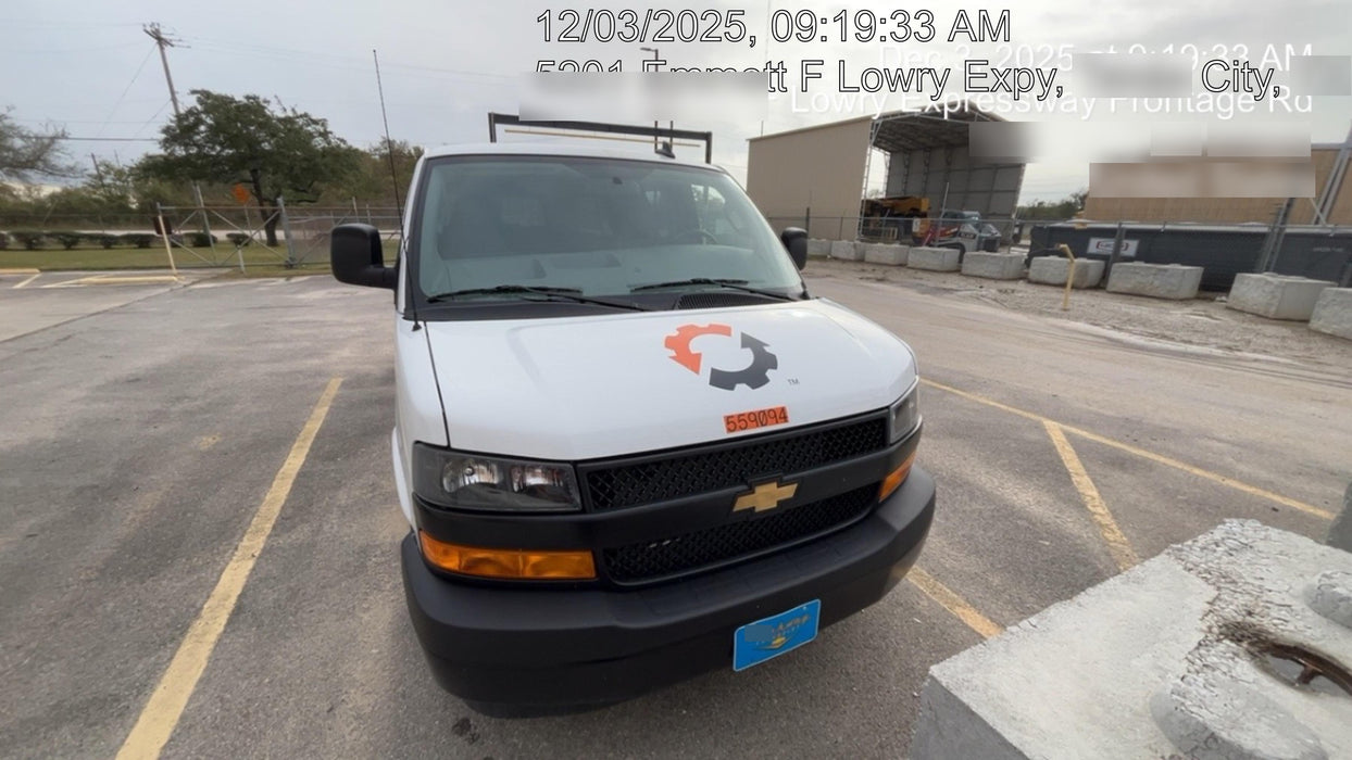 2025 CHEVROLET Express Van - Rental