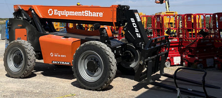 2023 SKYTRAK 8042
