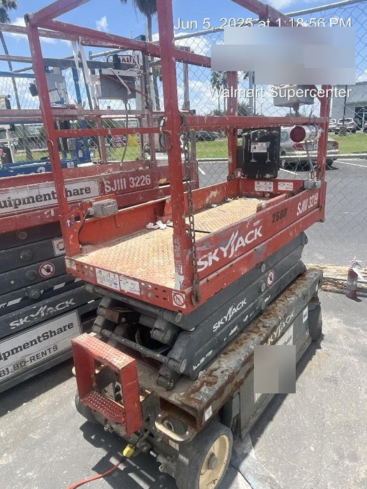 2018 Skyjack SJIII-3219 Skyjack SJIII3219 Scissor Lift w/Trojan Batteries