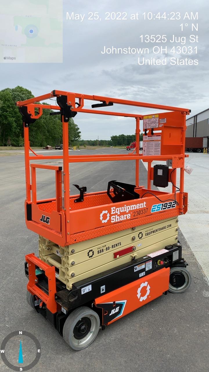 2022 JLG ES1932
