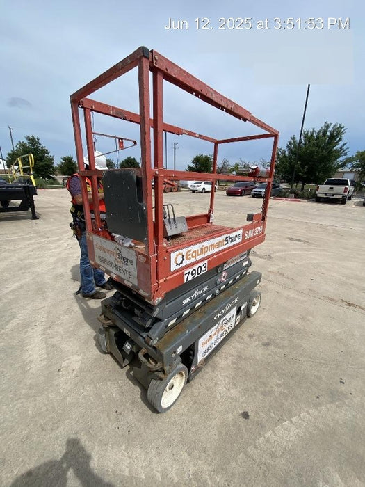 2018 SKYJACK SJIII-3219