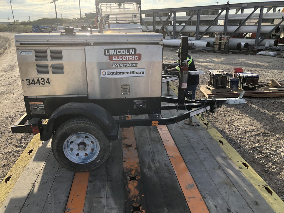 2019 Lincoln Electric Vantage 322 Welder Ready-Pak 3, Two wheel trailer, Fender and Light kit, Cable Rack