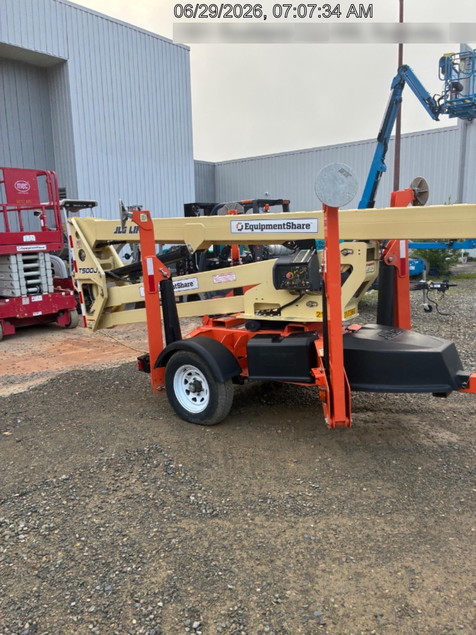 2022 JLG T500J