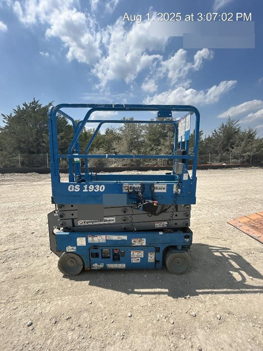 2019 Genie GS-1930 Fixed Rails with Chain Entry