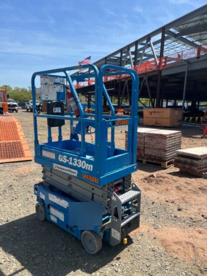 2021 GENIE GS-1330m