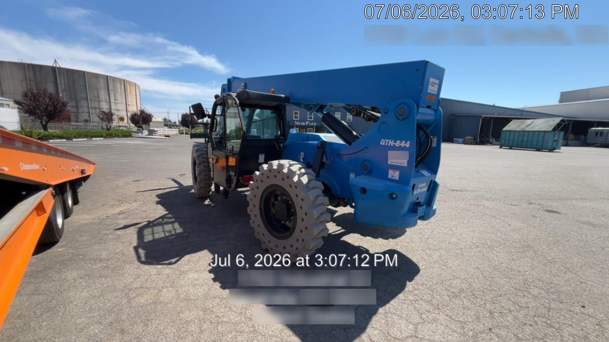 2022 GENIE GTH-844