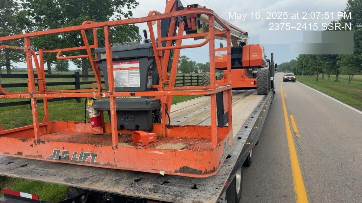 2019 JLG 860SJ