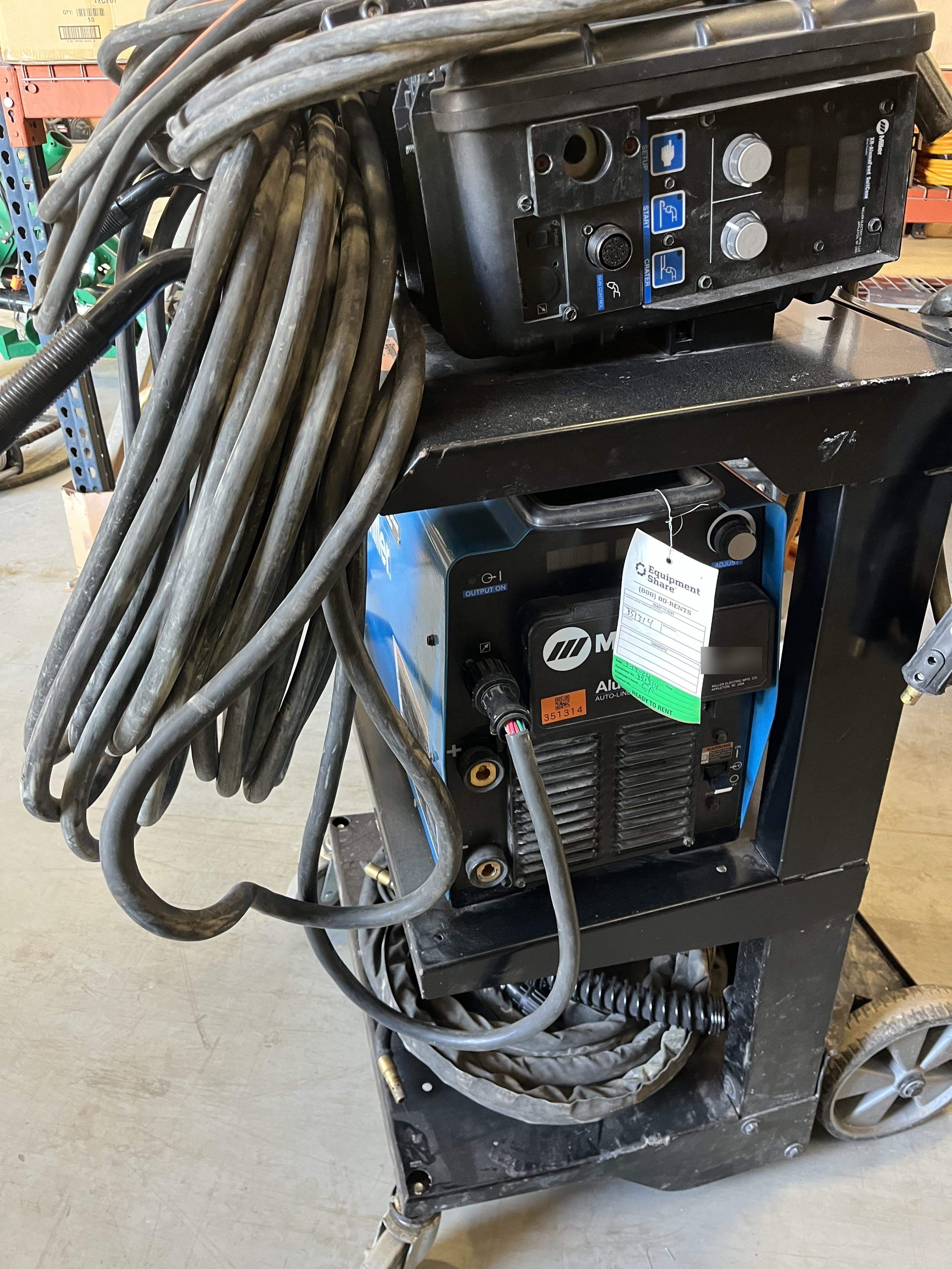 2023 MILLER ELECTRIC XR-AlumaFeed