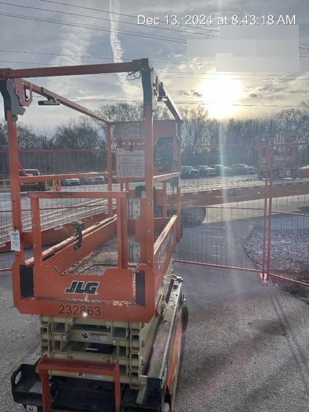 2022 JLG ES1932