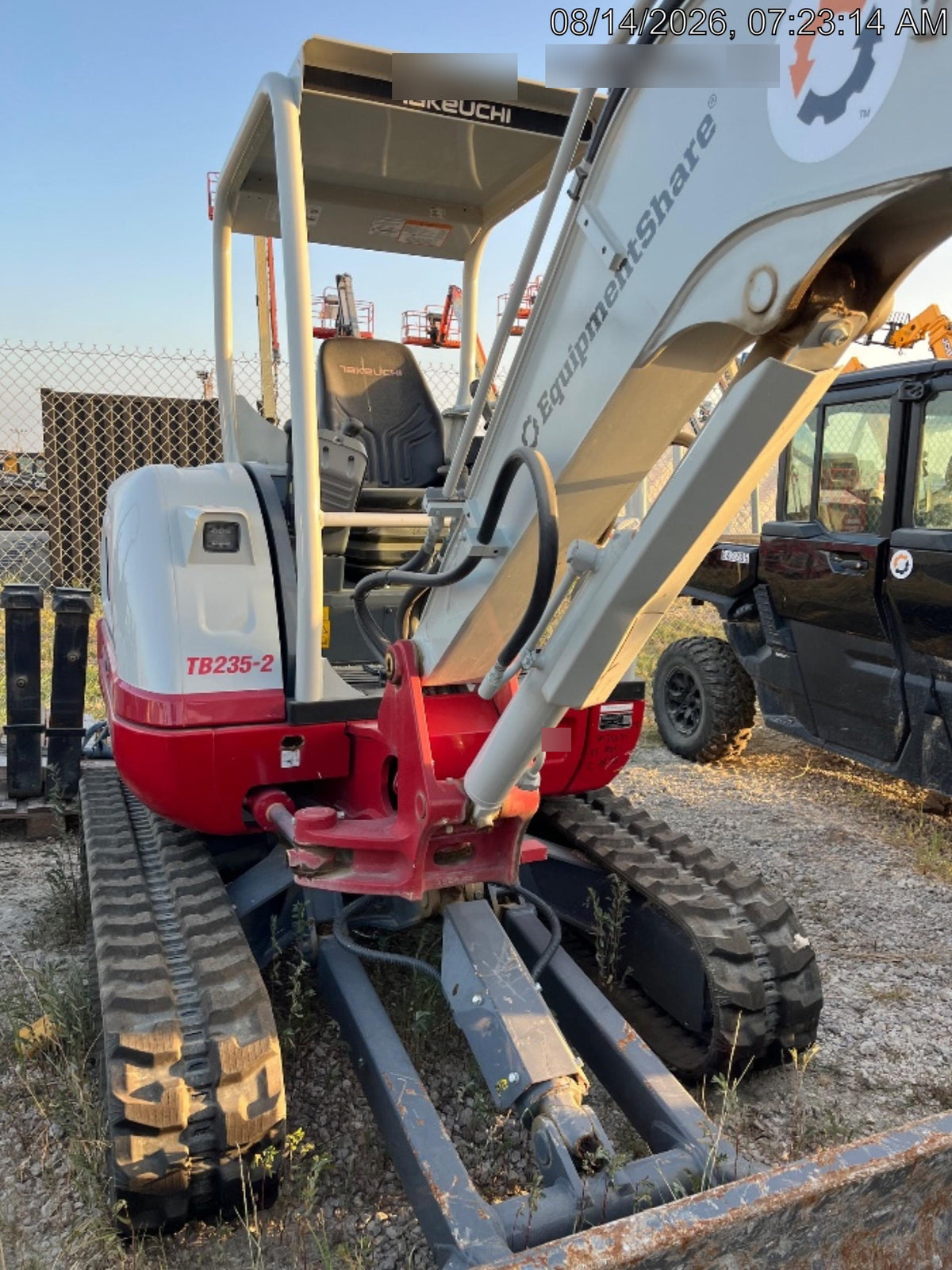 2025 TAKEUCHI TB235-2R