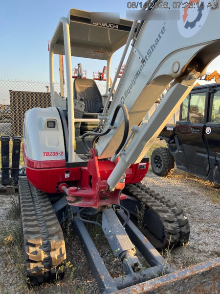 2025 TAKEUCHI TB235-2R