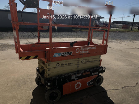 2024 JLG ES1932