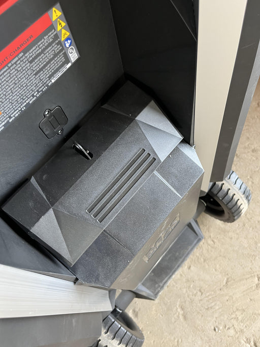 2023 MILWAUKEE MXF041-1XC