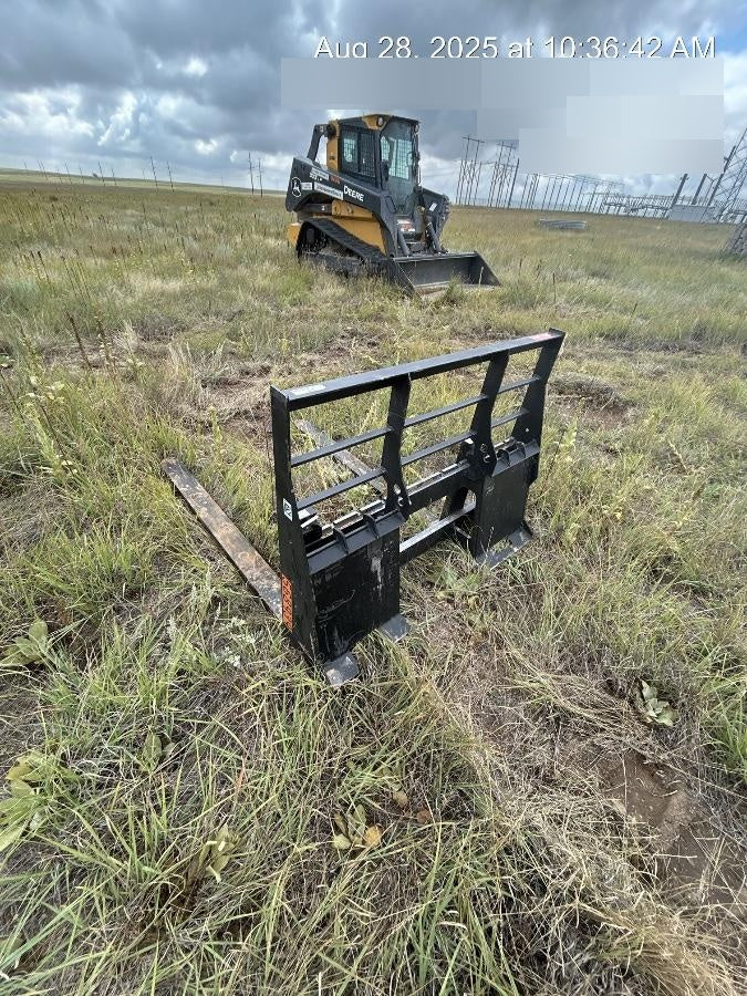 2025 ARROW MATERIAL HANDLING 48" Pallet Forks - Arrow