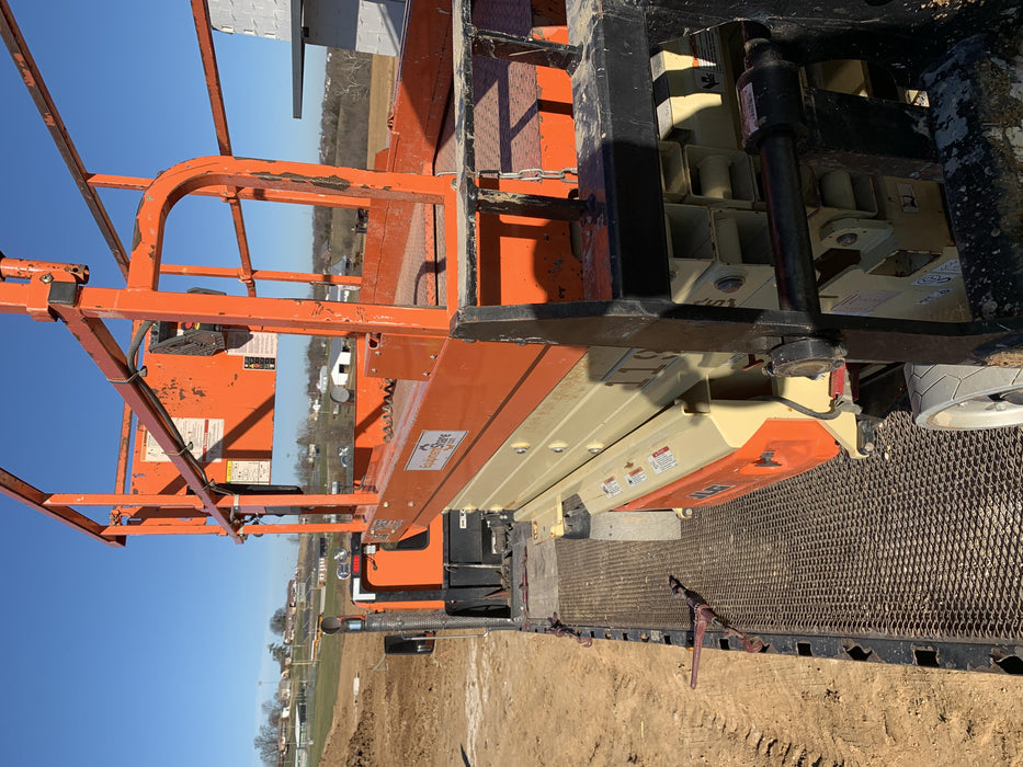 2016 JLG 3246ES