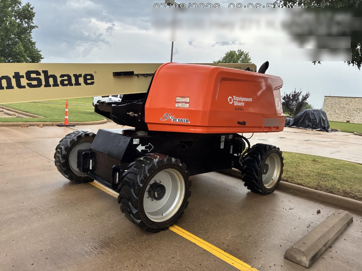 2024 JLG 660SJ