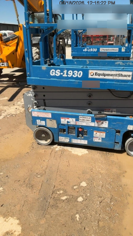 2020 Genie GS-1930 Solid Non Marking Tires, Beacon, Folding rails with half height swing gate