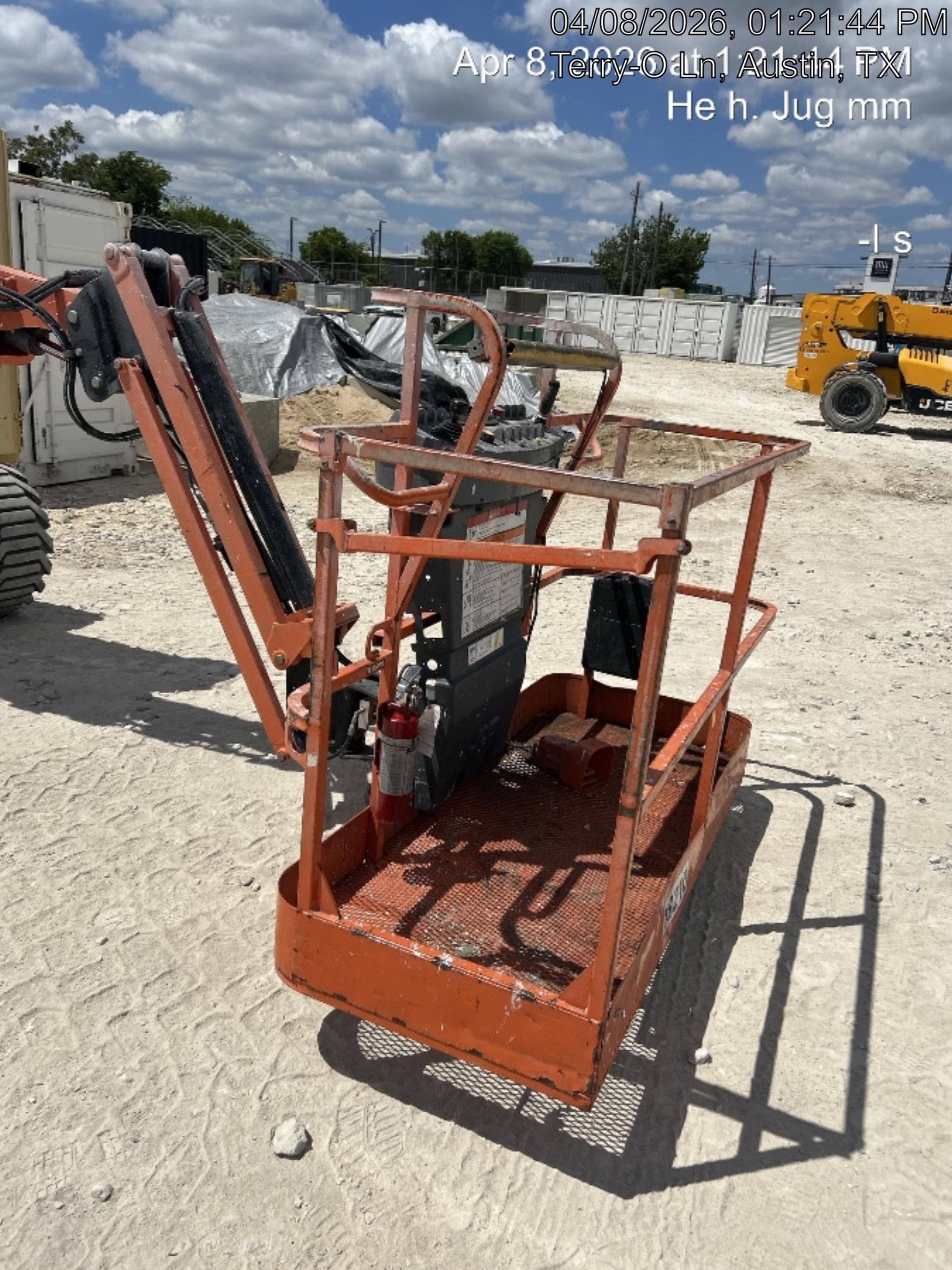 2019 JLG 450AJ