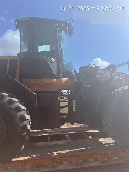 2023 CASE 821G