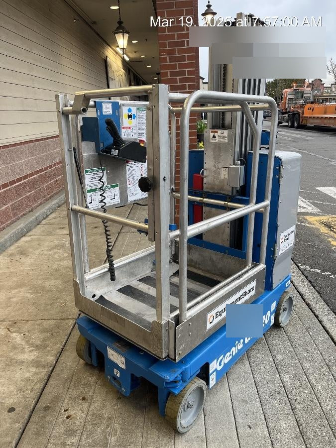2019 GENIE GR-20