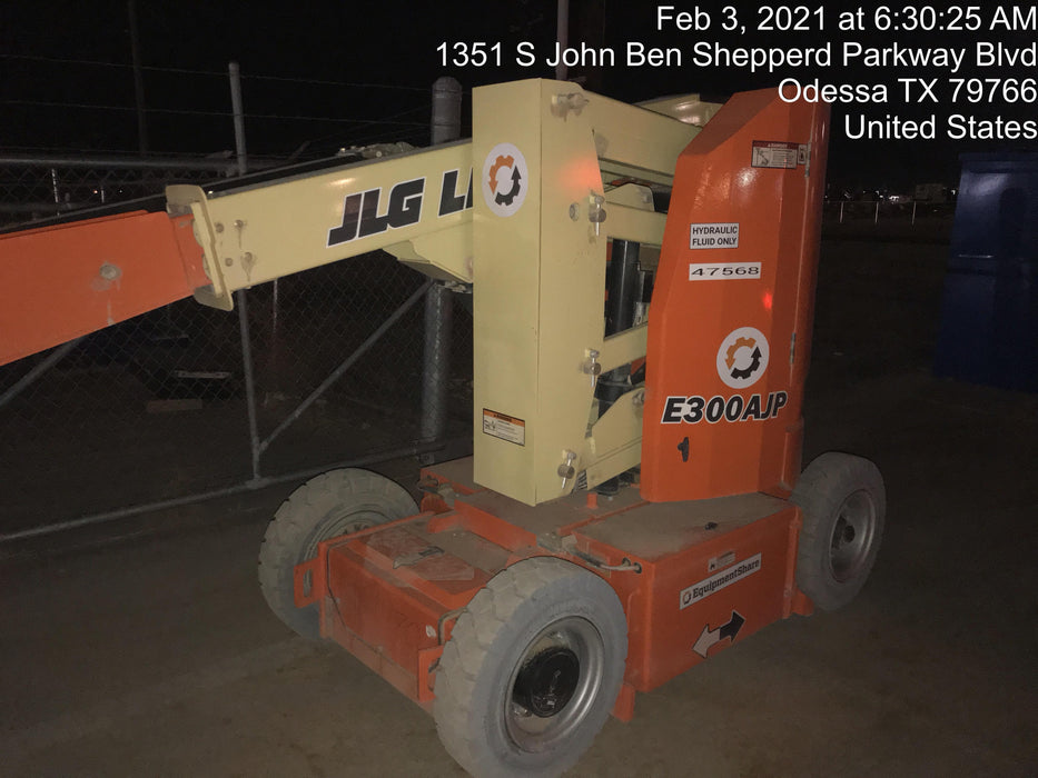 2019 JLG E300AJP