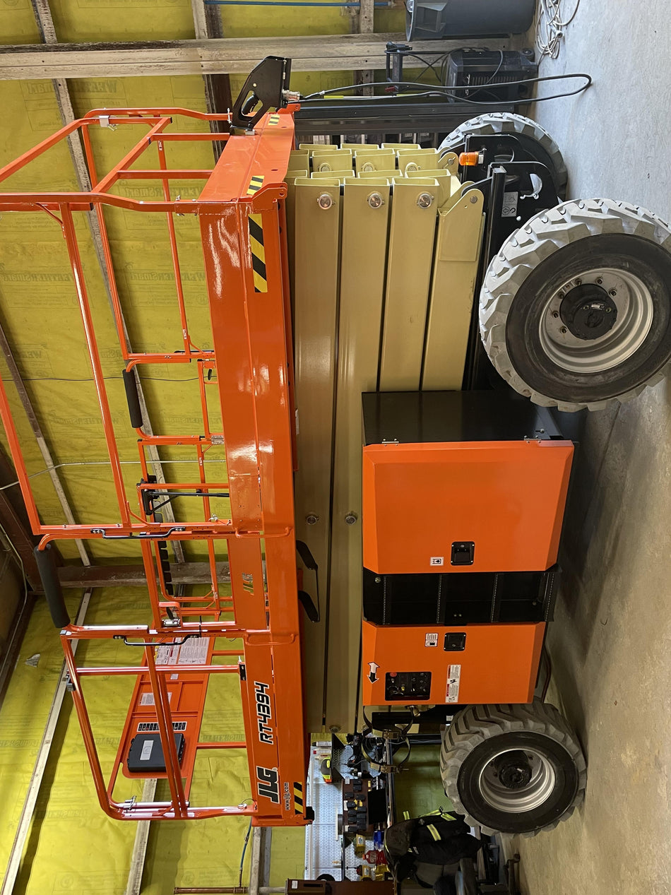 2022 JLG 4394RT