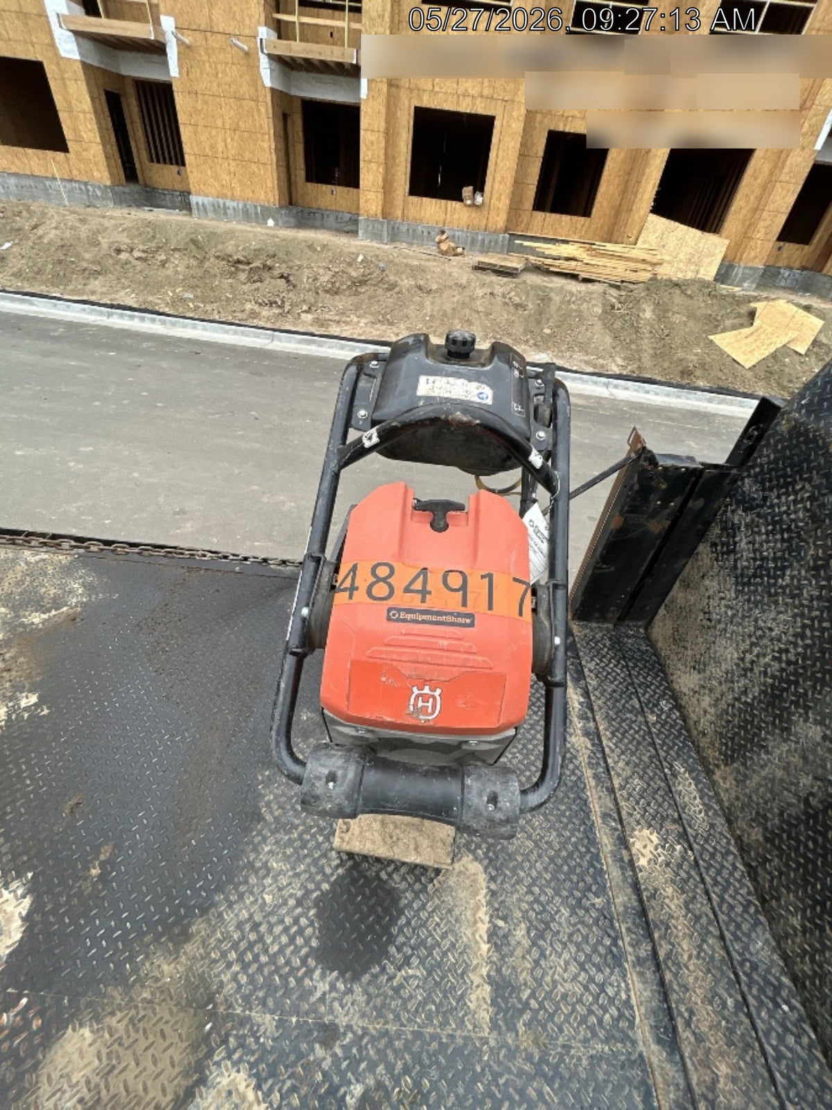2025 HUSQVARNA LT6005