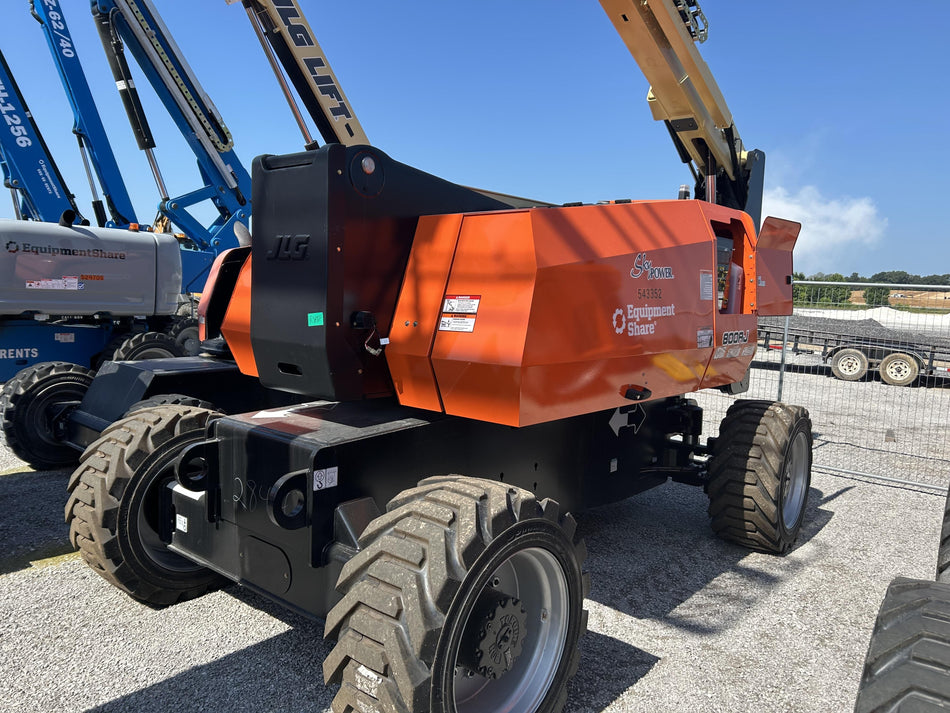2025 JLG 800AJ