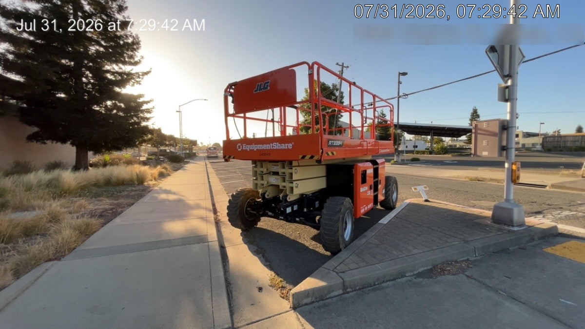 2025 JLG RT3394